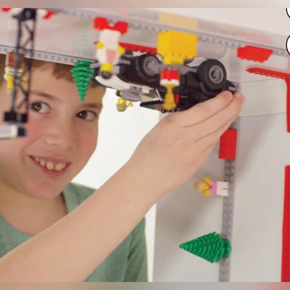 Build Bonanza Flexible Building Block Base, (Blue/Green/Red/Gray) As Seen on TV